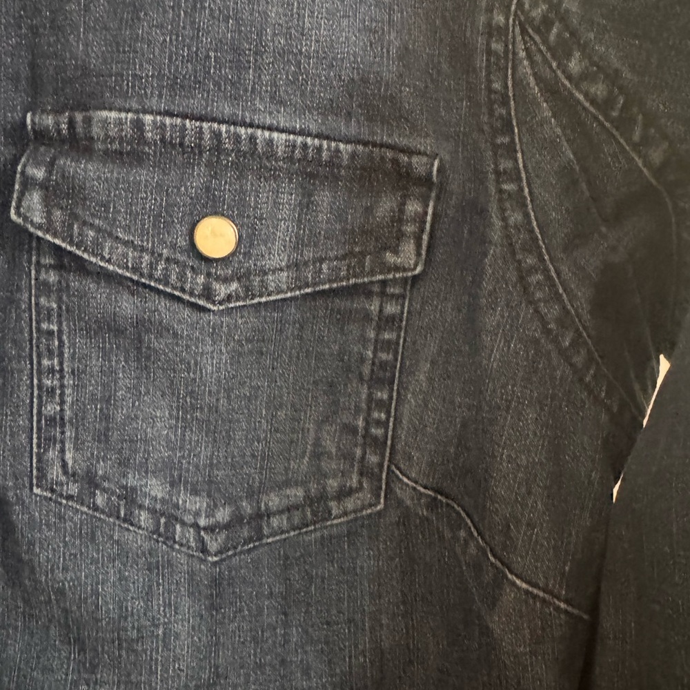 Duluth Trading Co Women’s Denim Pearl Snap Shirt Size Small - Picture 6 of 12